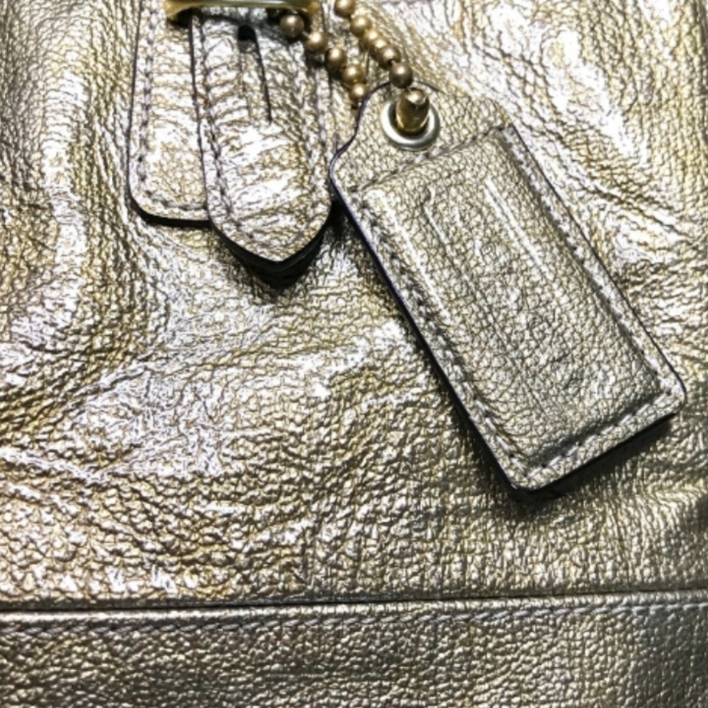Coach Madison Gold Metallic Tote Blue Satin Lining And Charms Key Chain - Picture 6 of 12